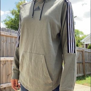 Adidas hoodie. Super comfy I love the way it’s cut.